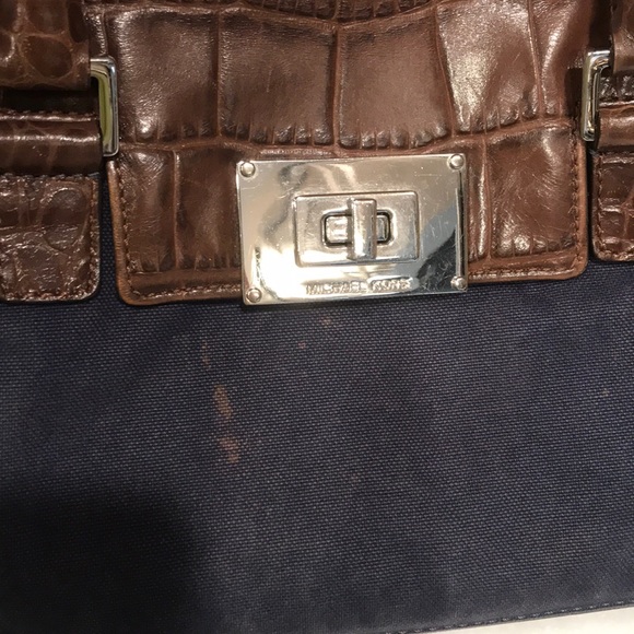 Michael Kors canvas and crocodile handbag - Picture 3 of 6